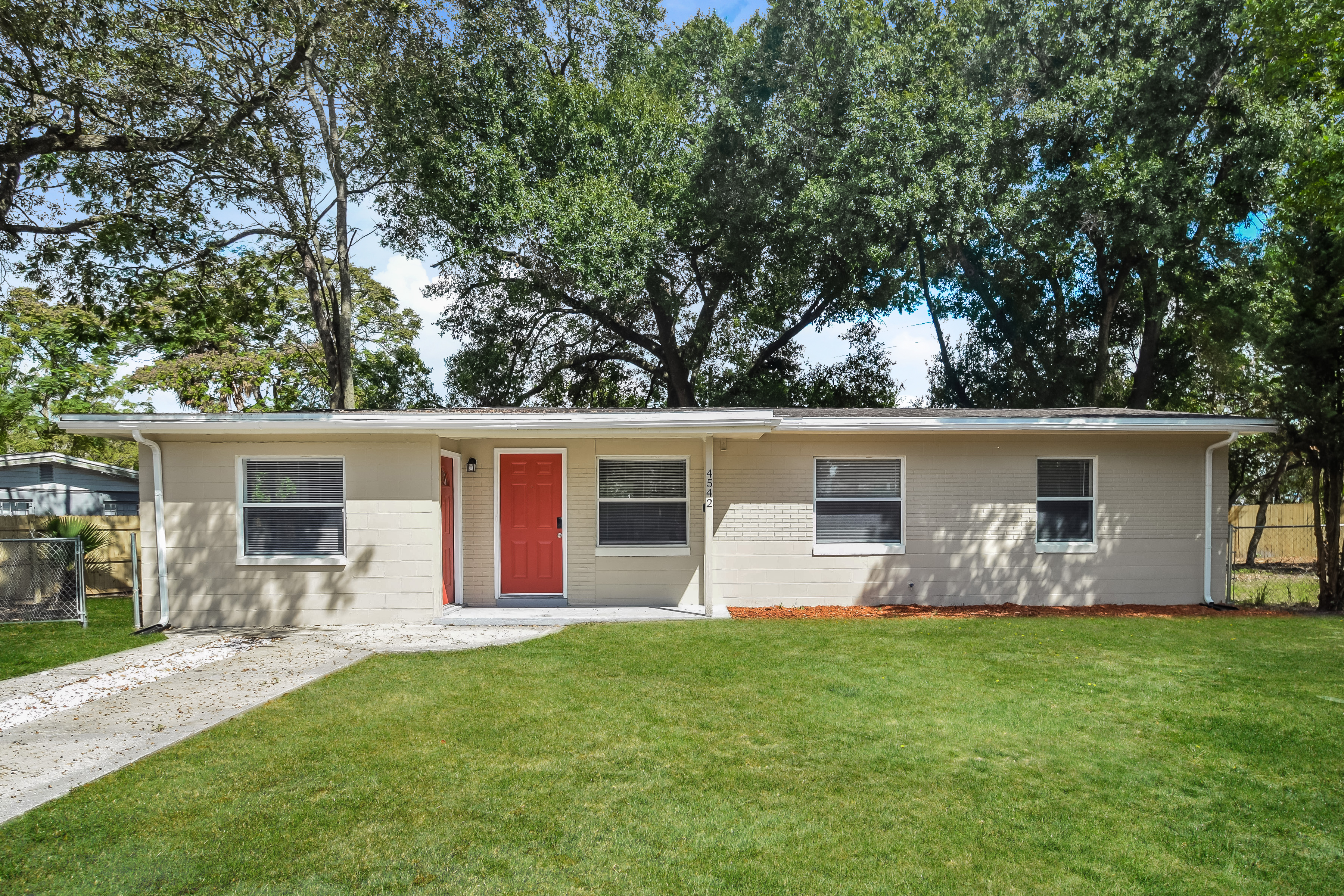4542 E Tarpon Drive Tampa, FL 33617